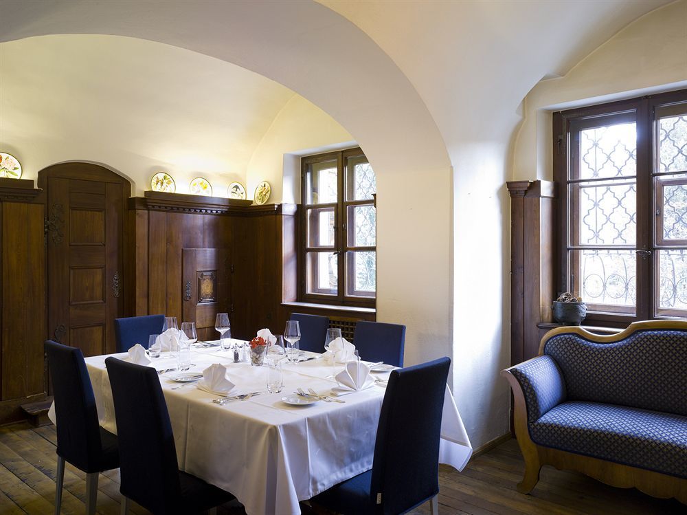 Couette-café Historic Chesa Salis 3*